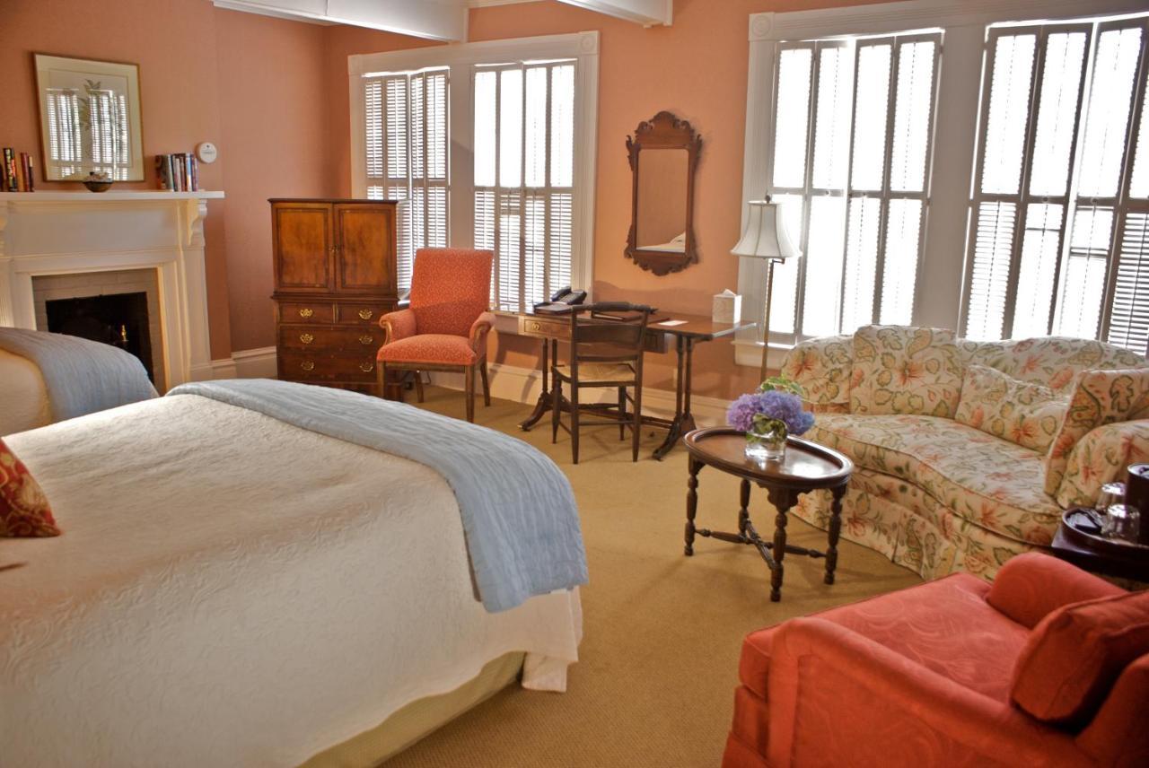 The Willcox Hotel Айкън Екстериор снимка